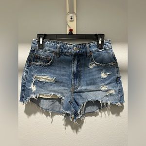 Zara “The High Waist Short”